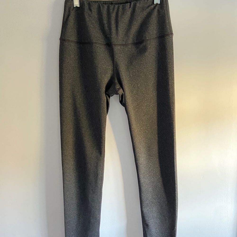 gray leggings